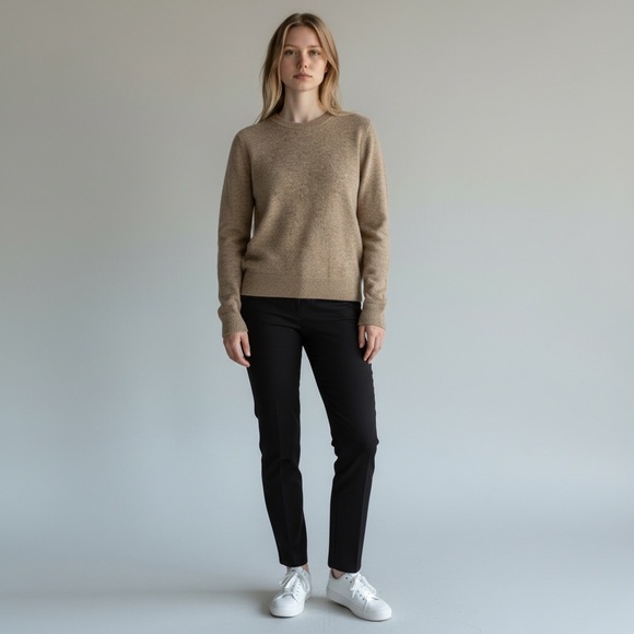 COS classic crewneck regular fit sweater size M